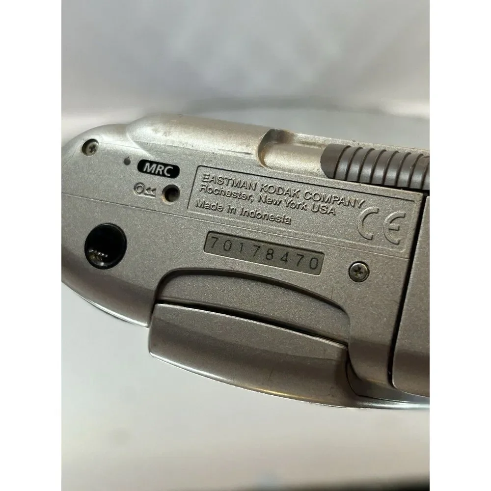 Kodak Advantix C700 Zoom APS Point & Shoot Film Camera ( Untested )‎